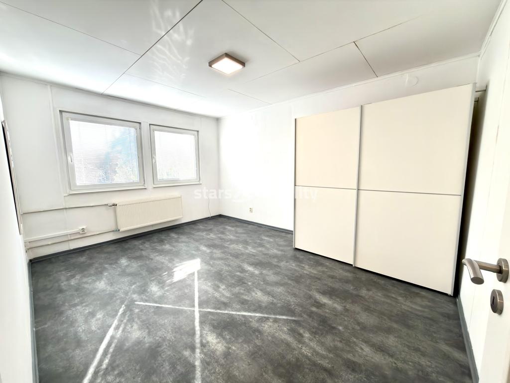 Prodej bytu 3+1, 75 m2, OV, ul. Jarní - Úžice