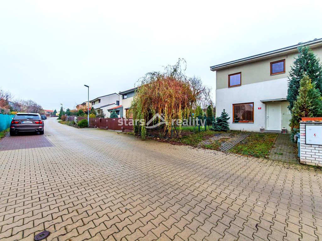 Prodej RD 4+kk se zahradou, Zlončice okr. Mělník
