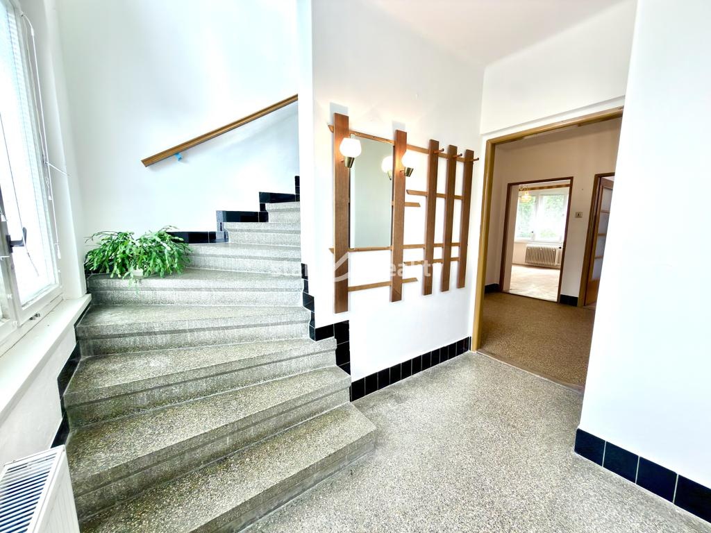 Prodej rodinného domu 4+1 se zahradou 870 m², Zlosyň, okres Mělník