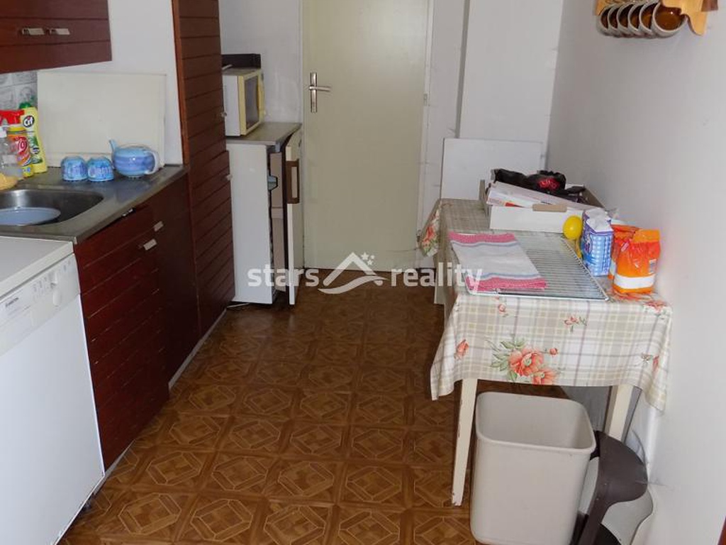 Prodej domu 4+1, pozemek 9523 m2, Desná III