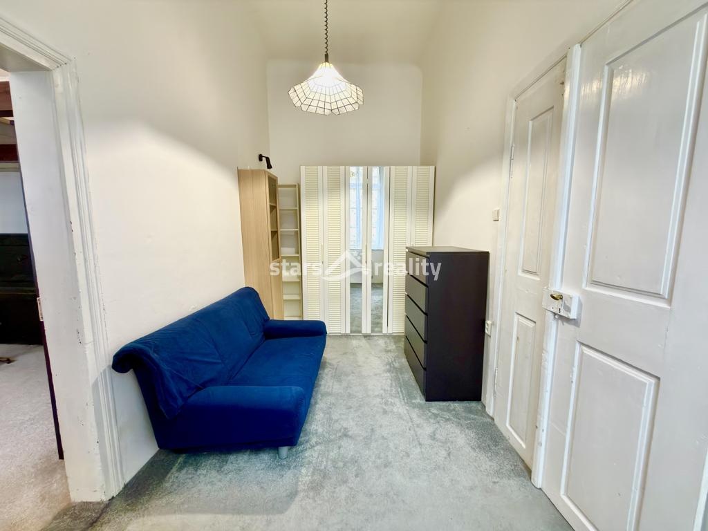 Prodej bytu 2+1, 30 m2, OV, Praha 1, ul. Smetanovo nábřeží