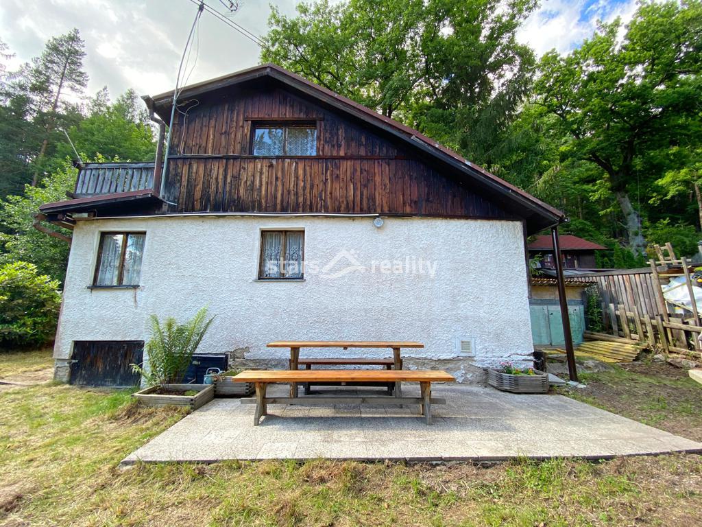 Prodej chaty 3+kk, 480 m2 pozemek Černé Voděrady - okr. Praha - východ