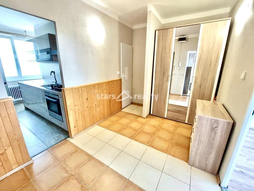 Prodej bytu 2+1/B, OV, 51 m2 ul. Plzeňská České Budějovice (Pražské sídliště)