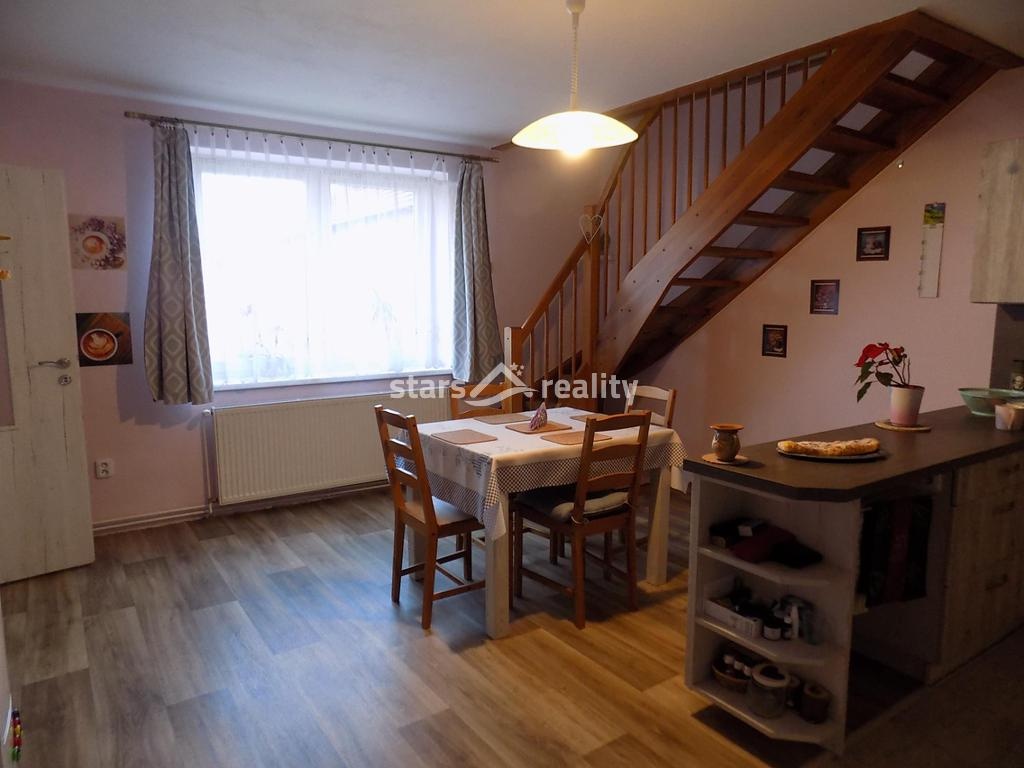 Prodej rodinného domu 5+1, Sány