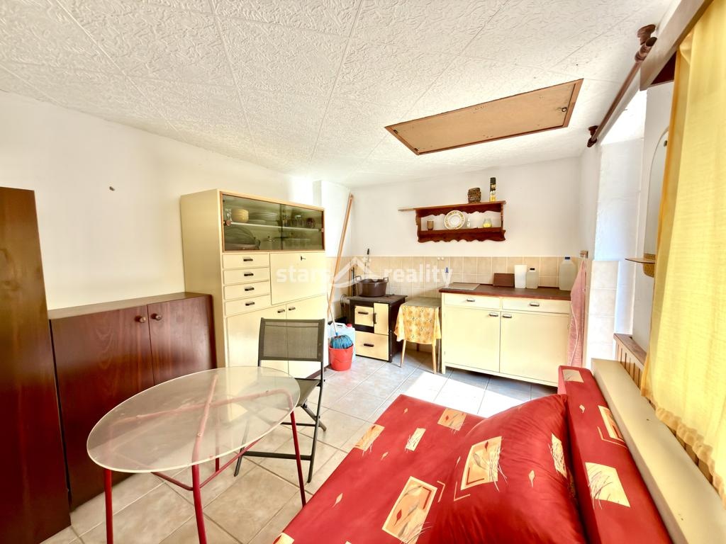 Prodej zděné chaty se zahradou Kralupy n.Vlt. Zeměchy