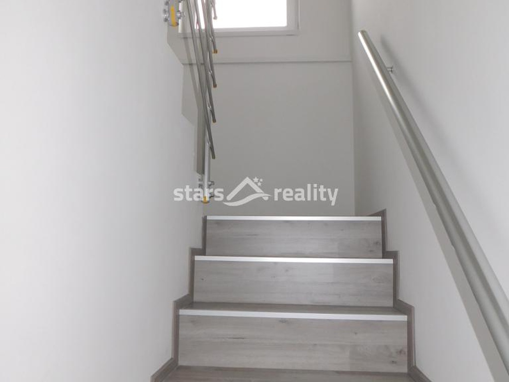 Prodej novostavby 5+kk, pozemek 800 m², Vinařice