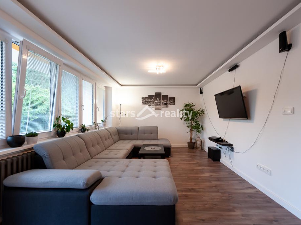 Prodej bytu 3+1/L 75 m2, cihla, po rekonstrukci, Mělník ul. Pod Vrchem