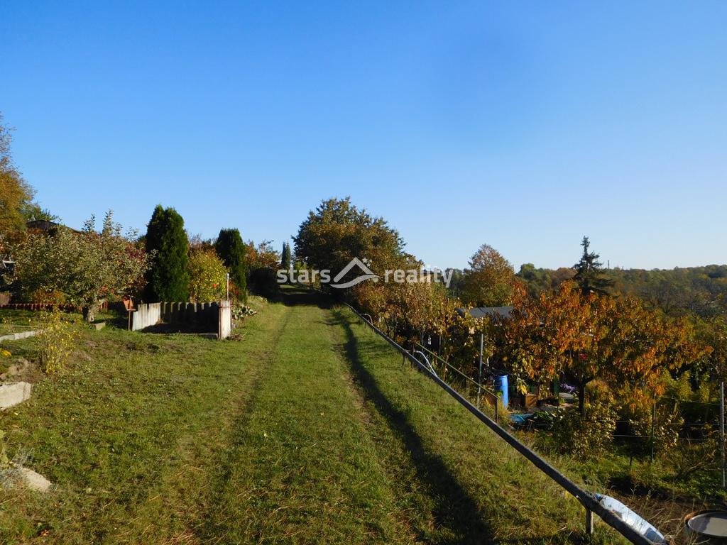 Prodej zahrady 359m2 s chatou 27m2, Kralupy nad Vltavou