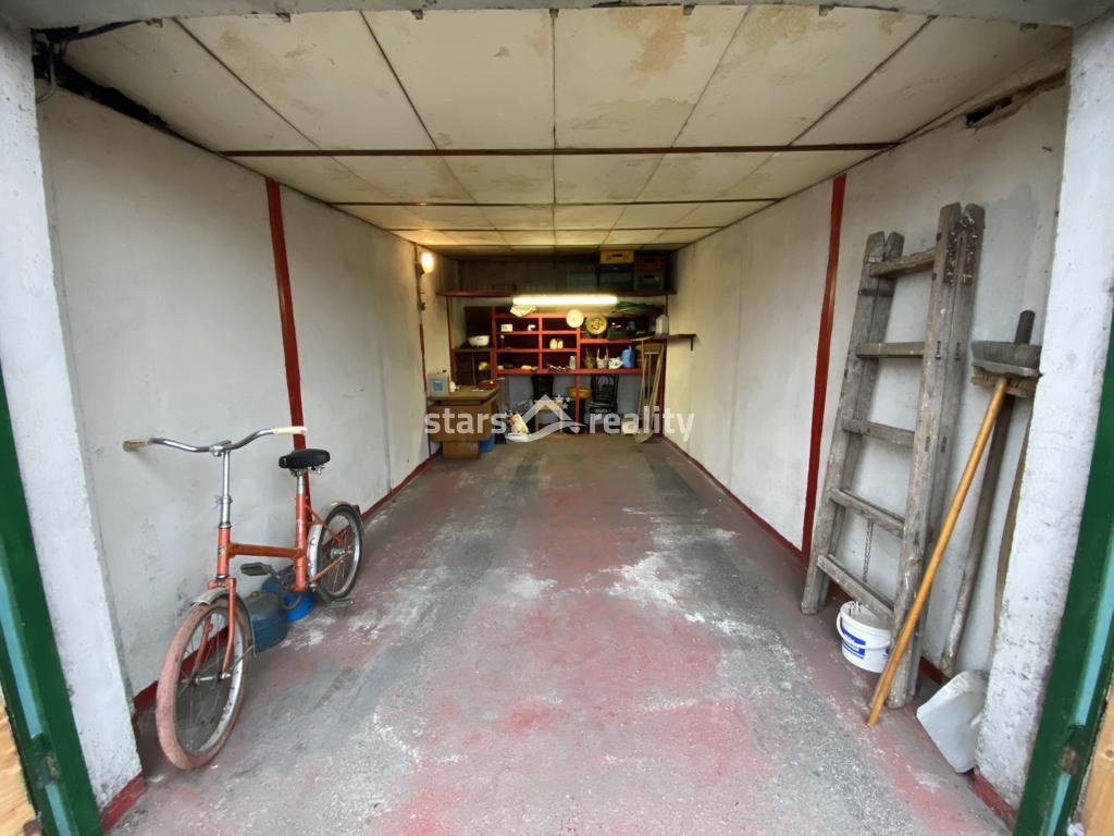 Pronájem garáže 18 m2, ul. Krakovská, Kralupy nad Vltavou