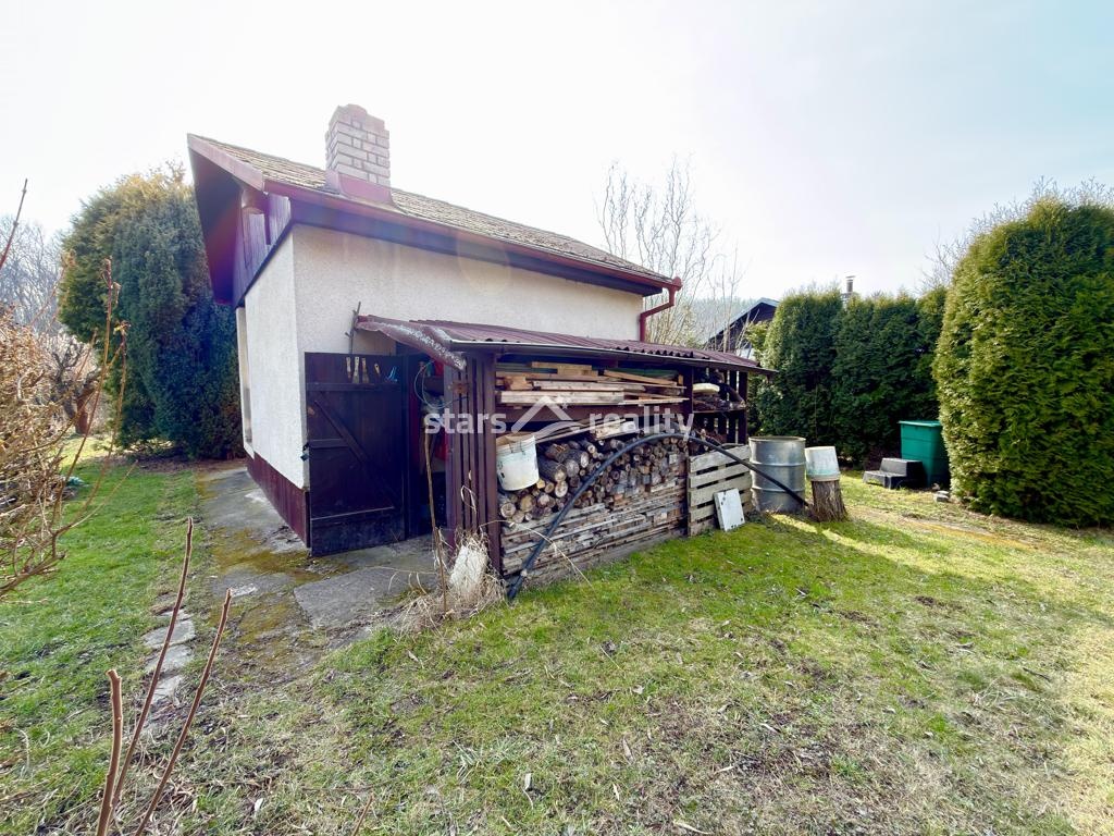 Prodej zděné chaty se zahradou Kralupy n.Vlt. Zeměchy