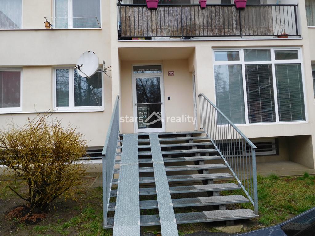Byt 2+kk/L v DV, 45m2, Kladno-Kročehlavy
