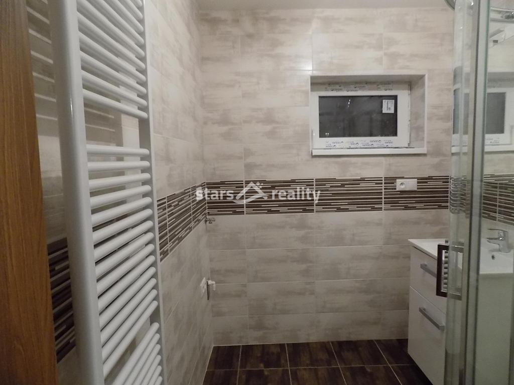 Pronájem bytu 3+1 v rodinném domě se zahradou v Čelákovicích