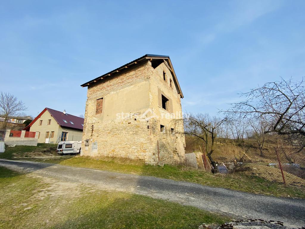 Prodej rodinného domu, pozemek 927 m2, Drahobuz okr. Ltm.