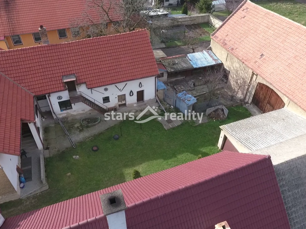 Prodej RD 4+1 s garáží a stodolou Dřínov okr. Kladno