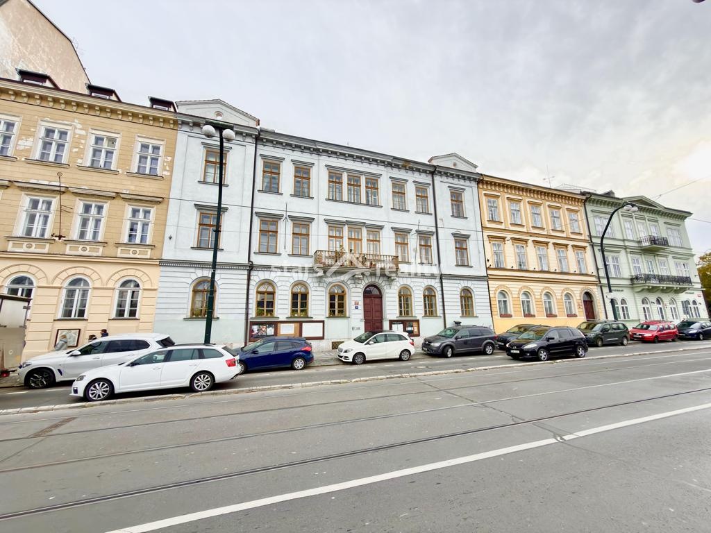 Prodej bytu 2+1, 30 m2, OV, Praha 1, ul. Smetanovo nábřeží