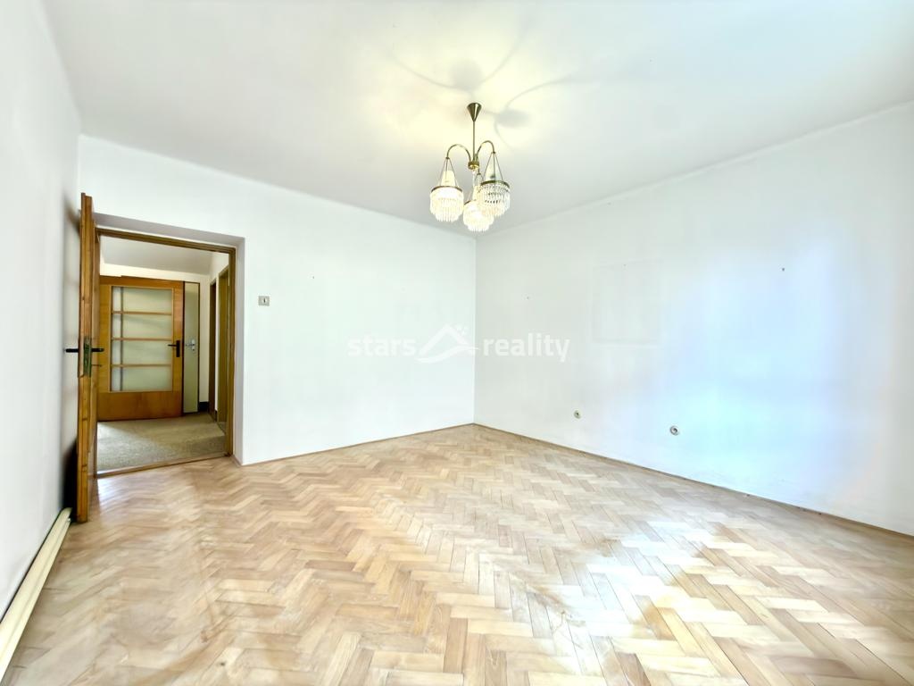 Prodej rodinného domu 4+1 se zahradou 870 m², Zlosyň, okres Mělník
