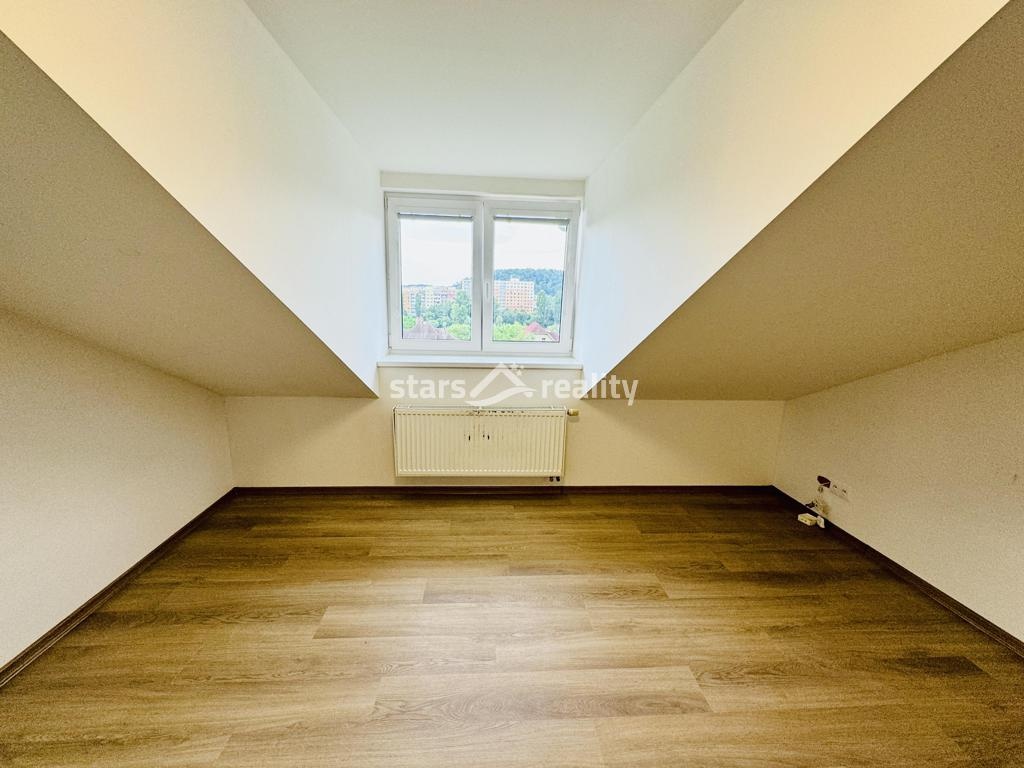 Pronájem bytu 1+1, 37 m2, Kralupy n.Vlt.- Lobeček