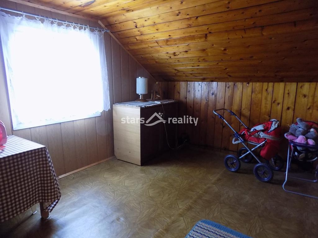 Prodej chaty v chatové osadě, obec Káraný