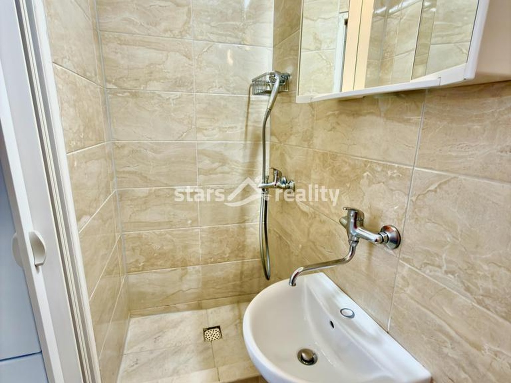 Prodej bytu 2+1, 30 m2, OV, Praha 1, ul. Smetanovo nábřeží