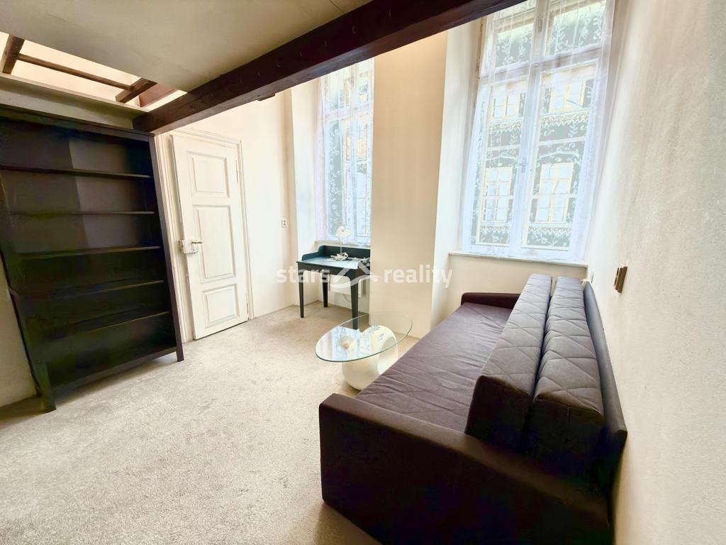 Prodej bytu 2+1, 30 m2, OV, Praha 1, ul. Smetanovo nábřeží