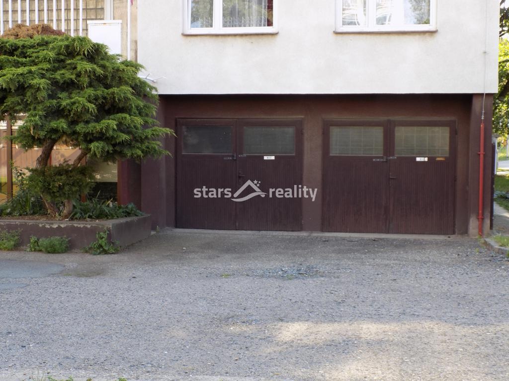 Prodej bytu 3+1/L, 61 m2, s garáží, Praha - Hostivař