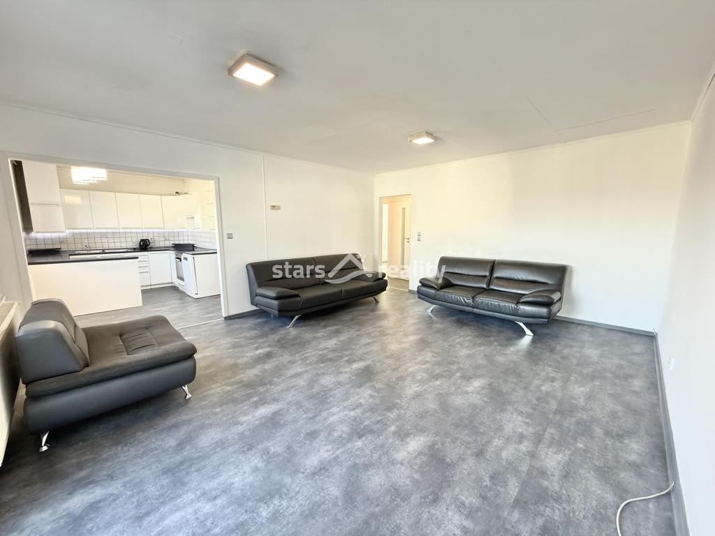 Prodej bytu 3+1, 75 m2, OV, ul. Jarní - Úžice