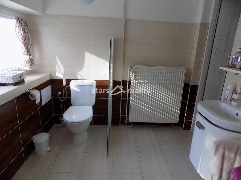 Prodej rodinného domu 5+1, Sány