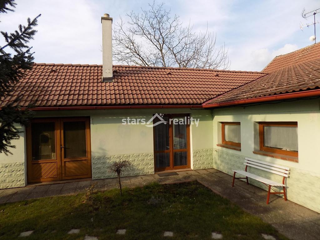 Prodej rodinného domu 5+1, Sány